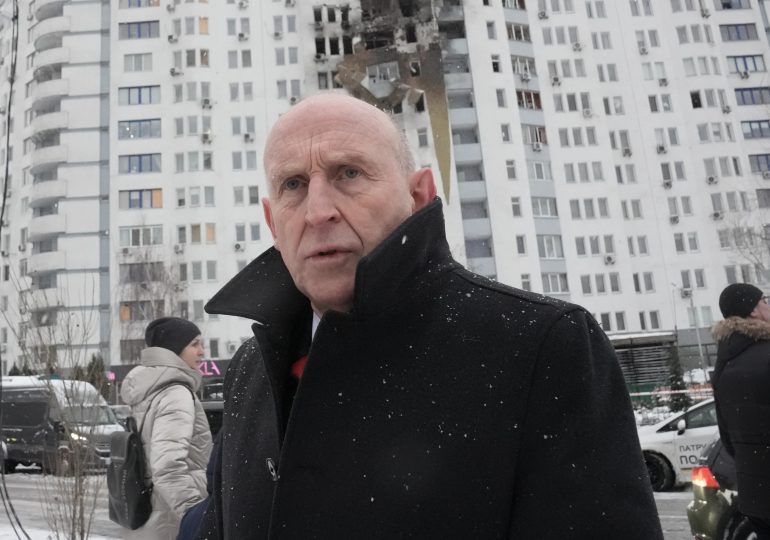 Brit troops having special training in case they’re scrambled to Ukraine ‘within days’ of any peace deal with Russia