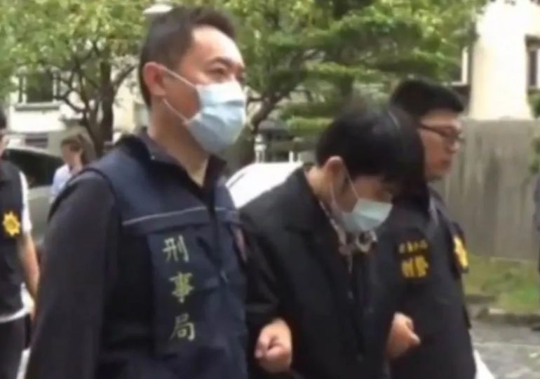 Fraudster jailed after convincing high school pal to amputate his legs with dry ice in sick insurance scam