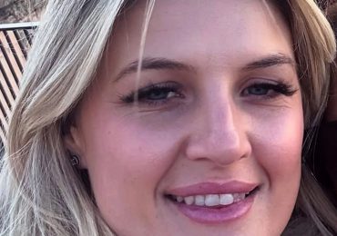 Murdered Brit hairdresser Victoria Hart’s three children let off balloons in memory of mum during minute’s silence