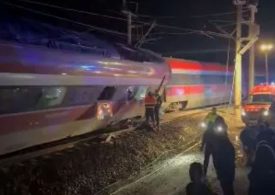 At least ‘two dead & multiple passengers injured’ while others are trapped after two high-speed trains derailed in Spain