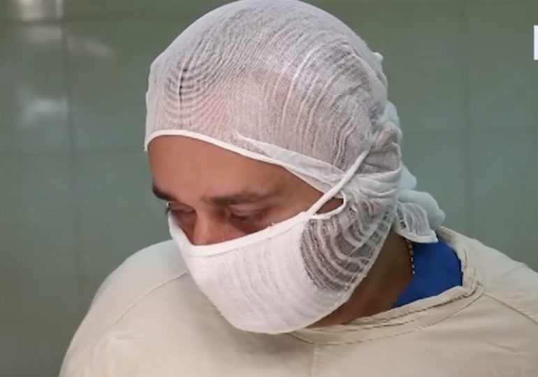 Cruel pro-Putin war surgeons behind sick ‘Glory to Russia’ scar on Ukrainian PoW are are unmasked