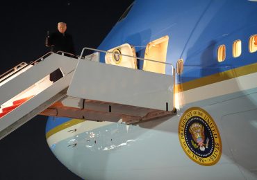 Trump’s Air Force One forced to turn around after Don jets off to Davos for showdown talks with Europe over Greenland