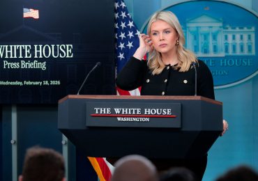 Leavitt Says Iran Would Be ‘Wise to Make a Deal’ as Trump Escalates Military Buildup in Region