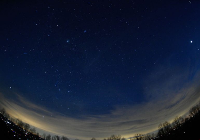 How to Best See the Rare Six-Planet ‘Parade’ in the Night Sky This Weekend