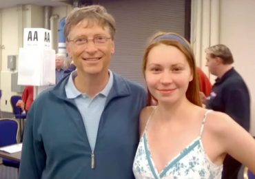 Bill Gates is so cheap he left Russian mistress ‘broke’ & sleeping on a sofa, Epstein claimed in ANOTHER bombshell email