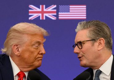 Keir Starmer and Trump agree to work together to ‘guarantee future’ of Chagos base – after US leader attacked PM’s deal