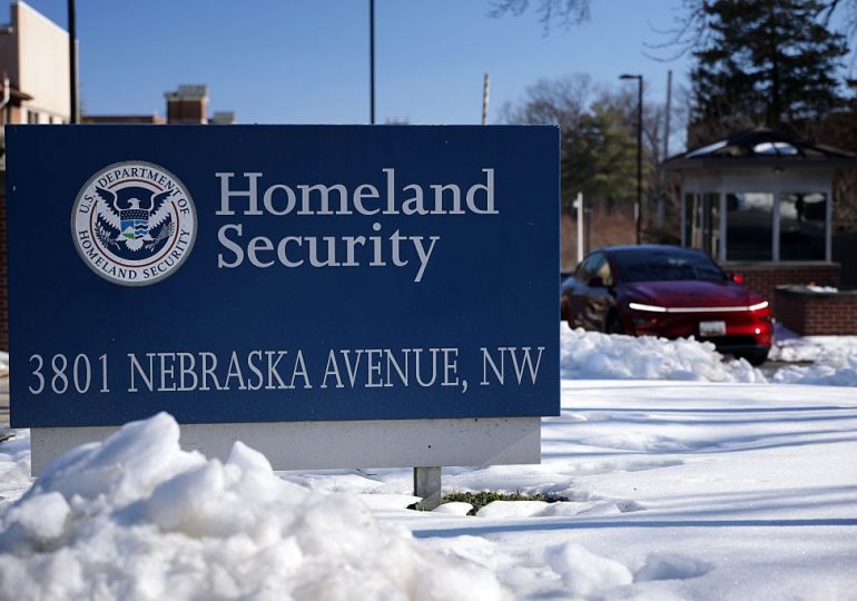 Senate Reaches DHS Funding Deal After Trump Agrees to Fund TSA