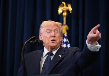 Iran ‘laying sea mines across Strait of Hormuz’ as Ayatollah tries to block oil tankers & Trump rages ‘remove them now’