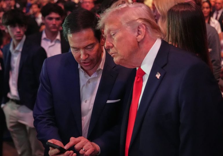 Trump Says U.S. Will Blockade Strait of Hormuz After Iran Peace Talks Fail