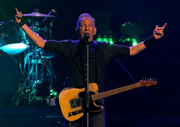 Bruce Springsteen Takes a Stand of Resistance in Minneapolis