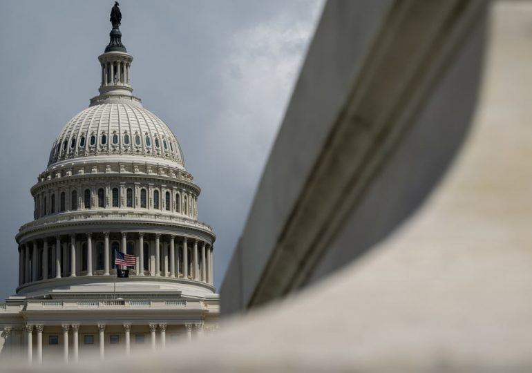 The Two Republicans Who Broke Ranks as GOP Clears Path for ICE Funding