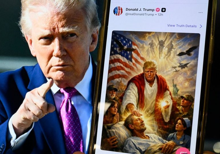 Catholic Vance Breaks Silence on Trump's Jesus-Like Image Amid Outcry From Other Conservatives